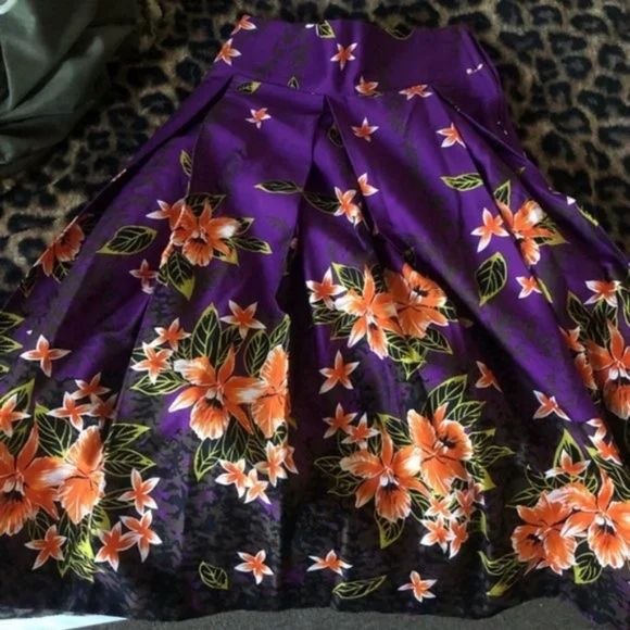 Deadly Dames by Micheline Pitt Tropical Purple KinkyBox Skirt Small - Picture 5 of 5